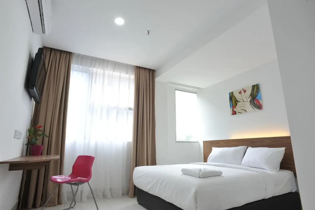 V Hotel - photo 13