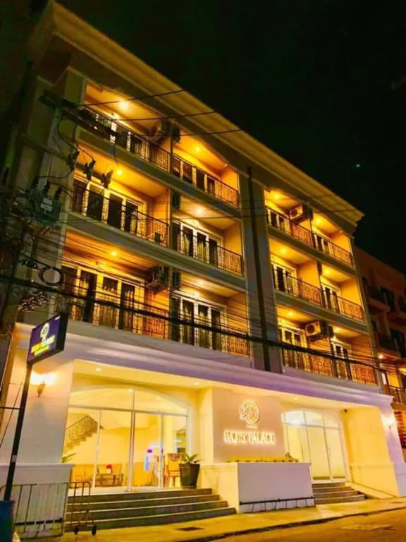 Ivory Palace Hotel - photo 1
