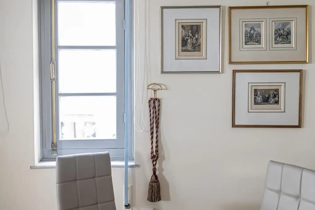Ideal 4 bdr Apartment in Plaka for 10 - photo 6