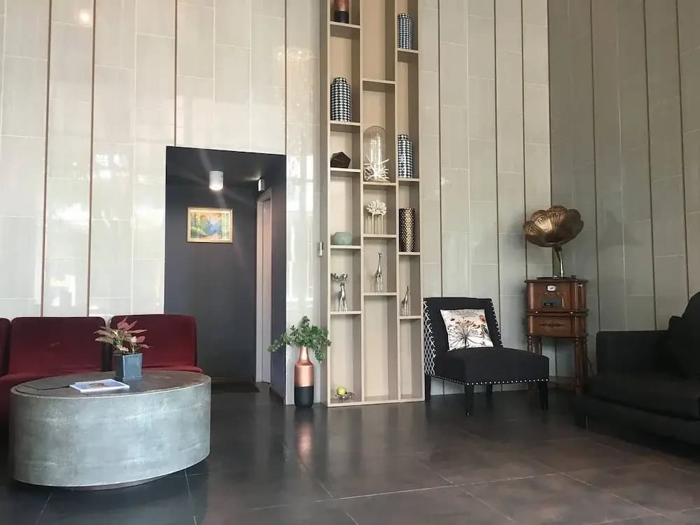 Superb Apt! 5 Mins to the Beach - photo 18