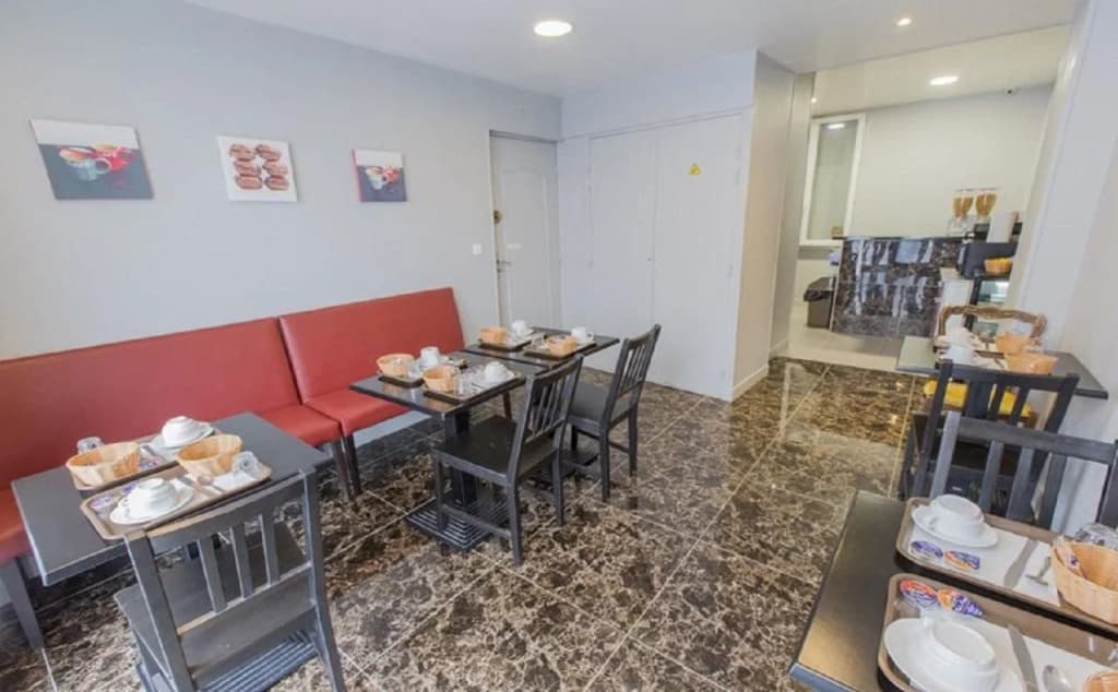 Hipotel Paris Montmartre - photo 24