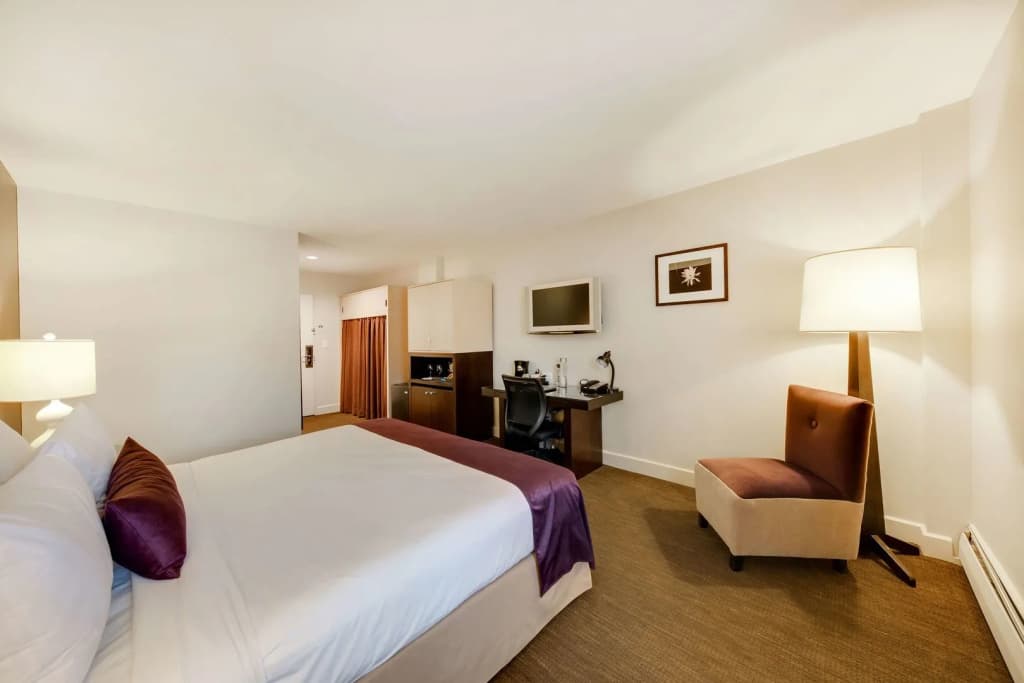 The Andrew Hotel - photo 6