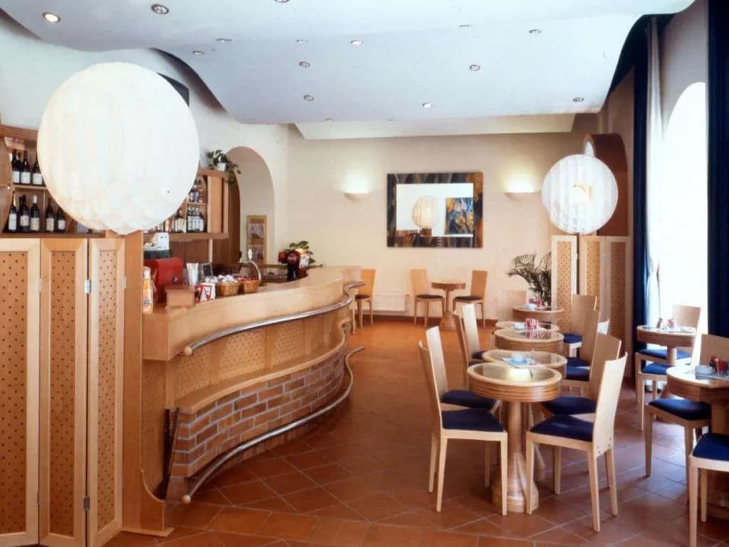 EA Hotel Tosca - photo 23