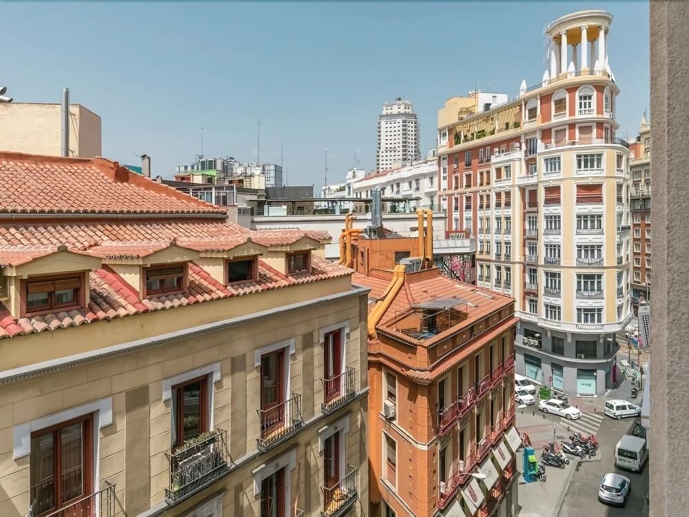 HOMEABOUT LUXURY GRAN VÍA House - photo 1