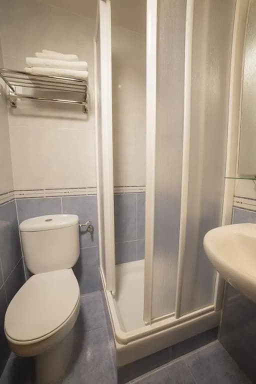Ciudad Condal Hostal - photo 8