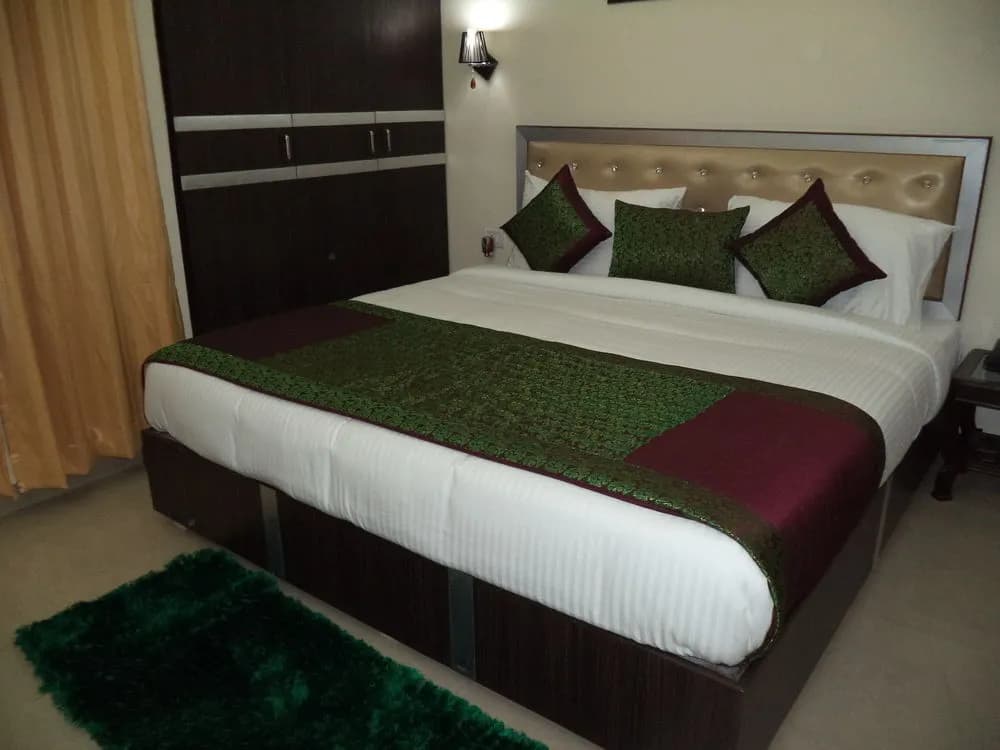 Hotel Breeze Inn - photo 6