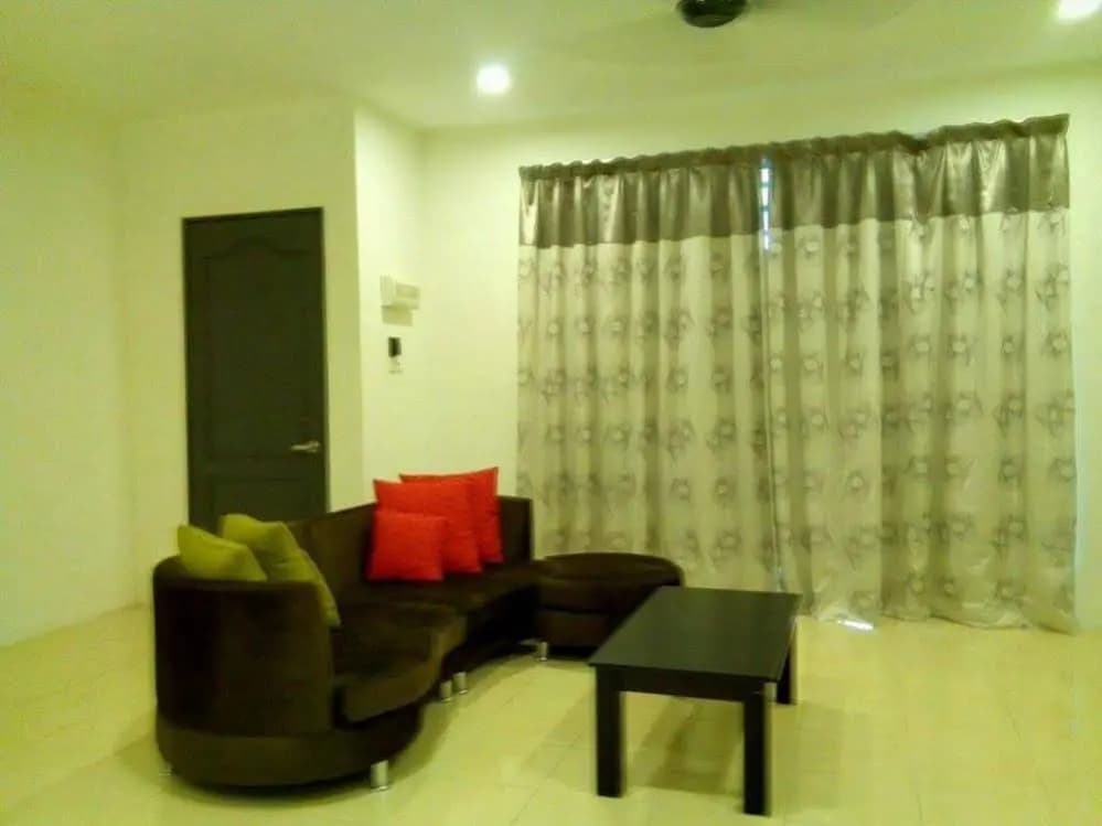 Kemaman Resthouse - photo 12
