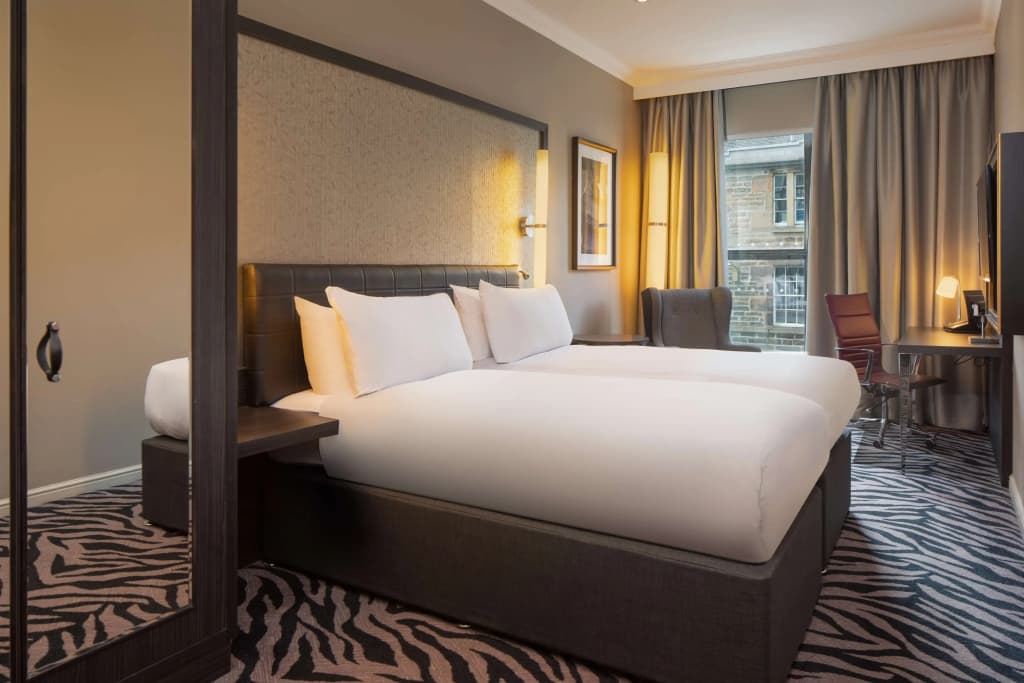 DoubleTree by Hilton Edinburgh City Centre - photo 4
