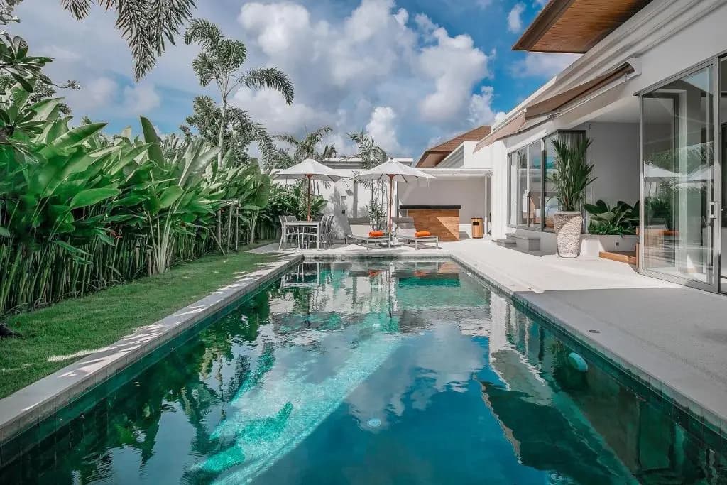 Modern 3BR Villa with Private Pool & BBQ - photo 11