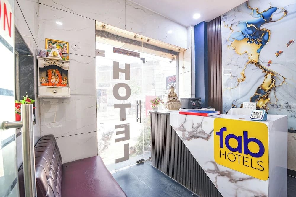 Fabhotel Metro Inn I - photo 1