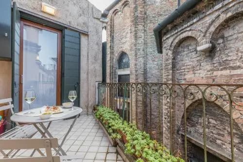 Ca' Della Frutta Venetian Apartment - photo 9
