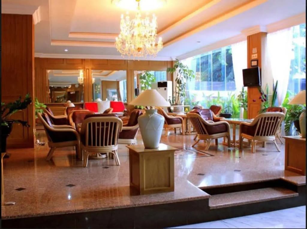 Johns Pardede International Hotel - photo 1