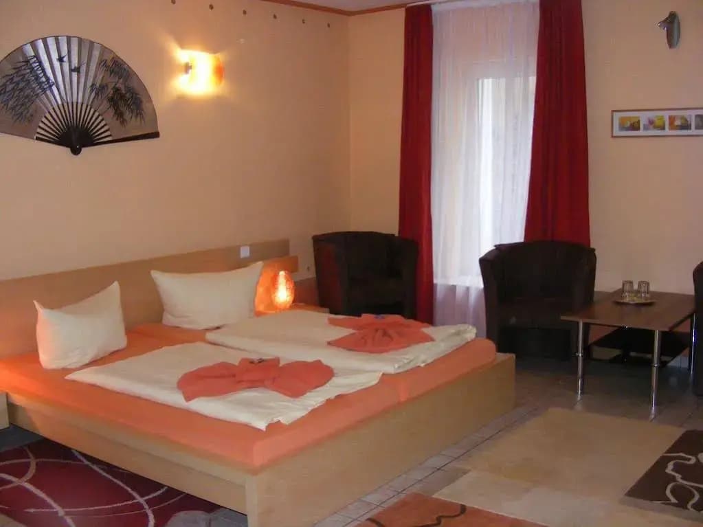 Hotel Pension Tempelhof - photo 6