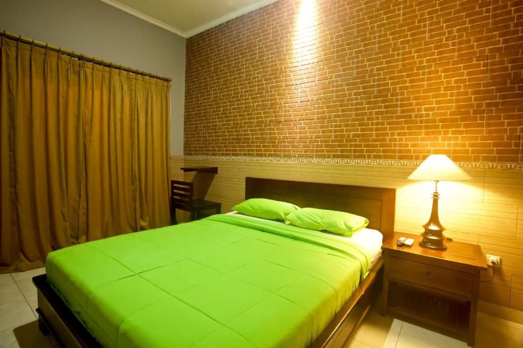 Budhas Guest House - photo 4