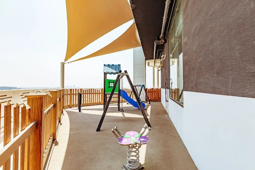 Waves - Chic Studio With Balcony Overlooking City Views - photo 12