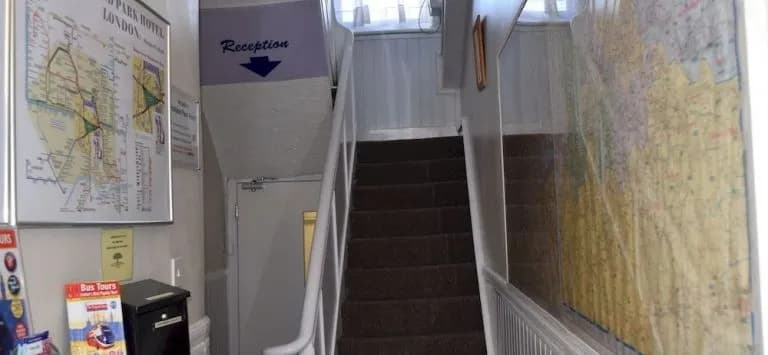 Holland Park Hotel - photo 14