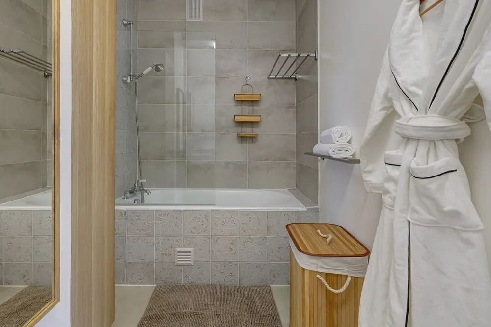 Elegant 1BR Near Eiffel & Champ de Mars - photo 8