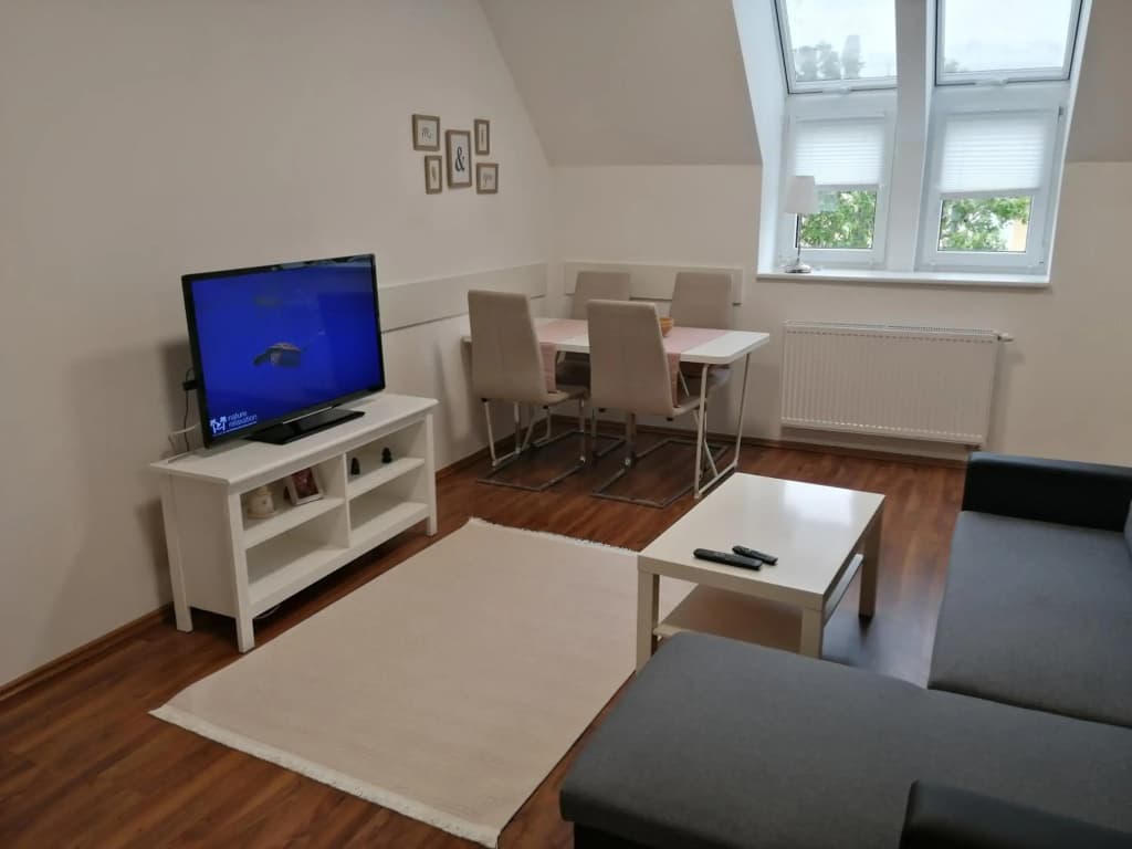 Simtown Suite Apartments - photo 28