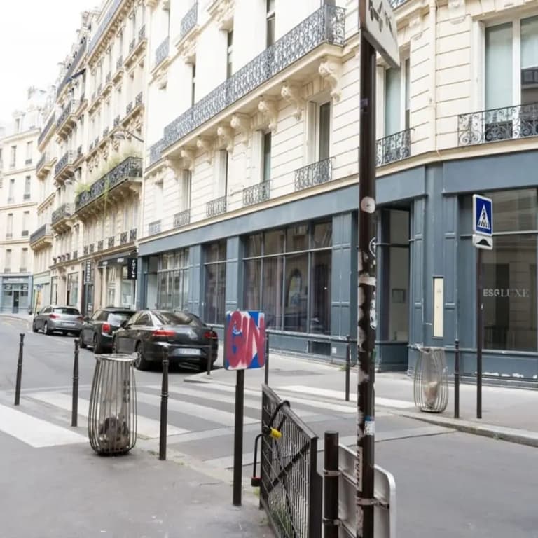 Opera Grey I Trendy 2 Bed Apt in Paris - photo 1