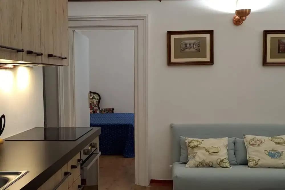 2-bed House in Rome Near Coliseum - photo 6