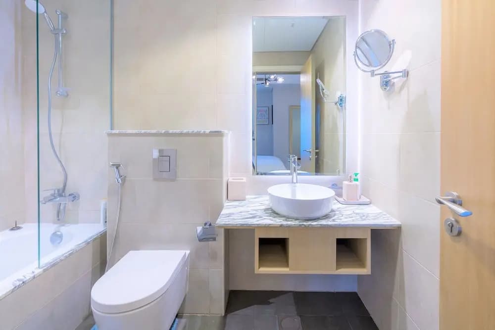 Luxurious 2B With Burj Views in Business Bay - photo 18