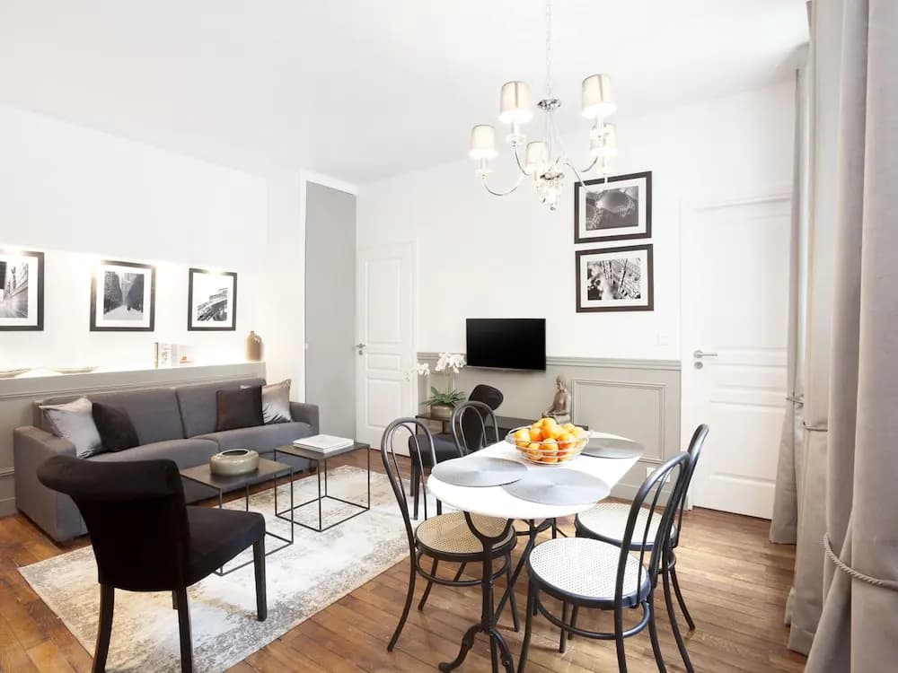 Luxury 2BR Gr-Boulevards I by Livinparis - photo 3