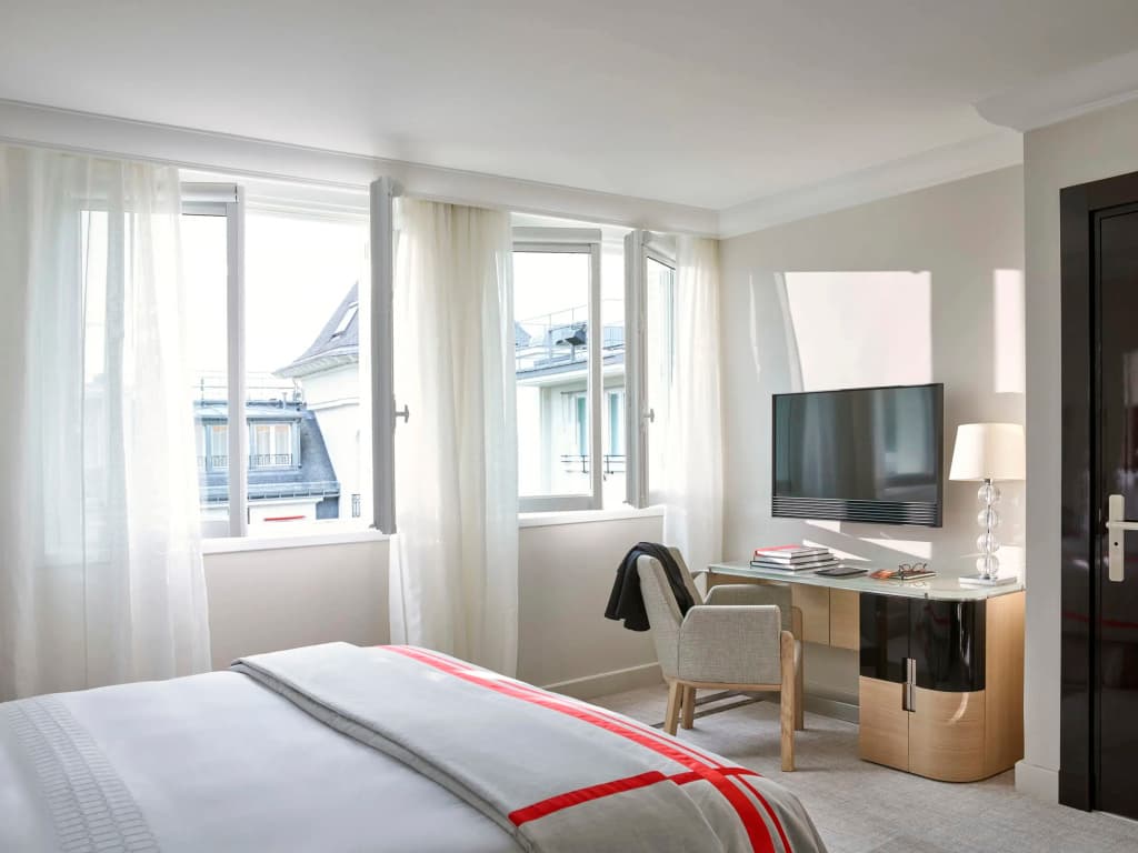 Plaza Athenee Hotel - photo 3