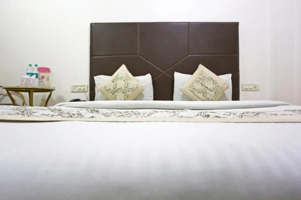 Hotel Sterling In Inn - photo 38
