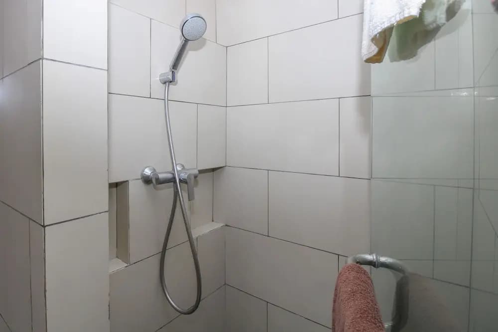 Airy Kuningan Karet Pedurenan 41 Jakarta - photo 8