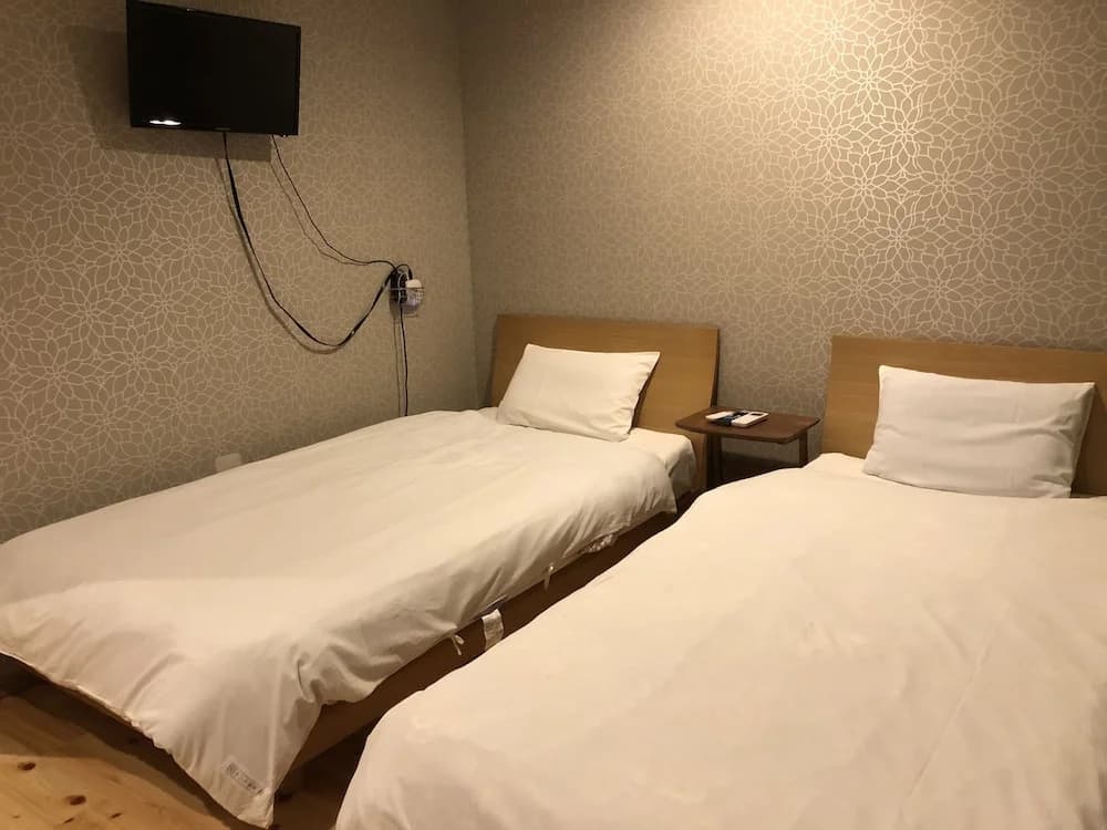 Shimanouchi Luxury Apartment - photo 4