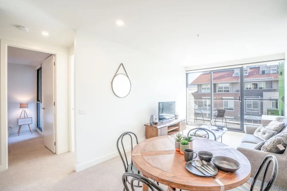 Poplar Apartments - photo 6