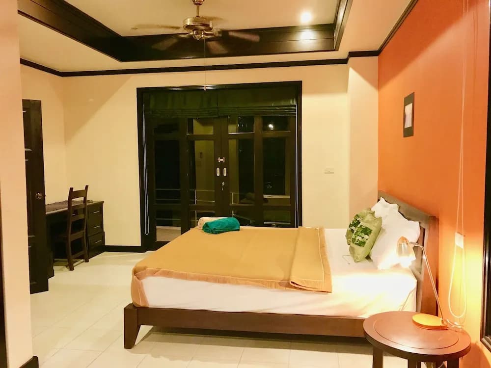 3 Bedroom Villa Beach Front Resort TG21 - photo 4