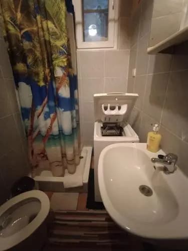 Cuki Apartment - photo 8