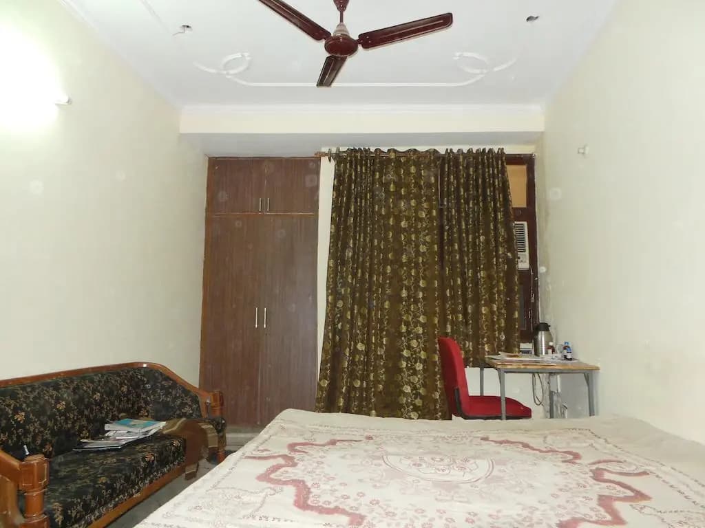 Indu Pg House - photo 2