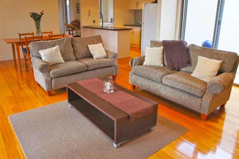 Balcombe Apartments - photo 3