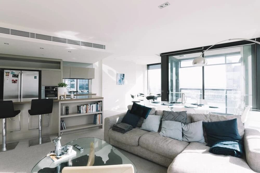 Experience Waterfront Luxury with Views - photo 3