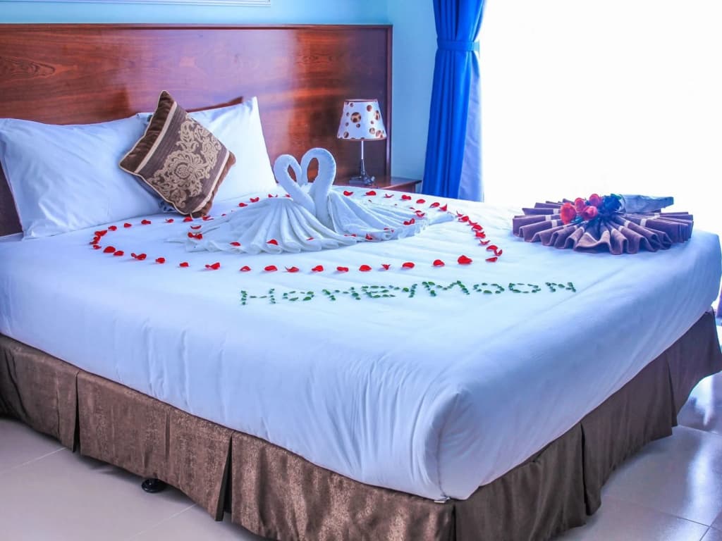 OYO 153 L&M Hotel - photo 3