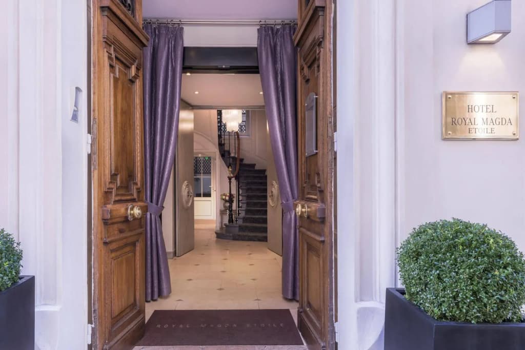 Hôtel Magda Champs Elysées - ex Hôtel Royal Magda Etoile - photo 1