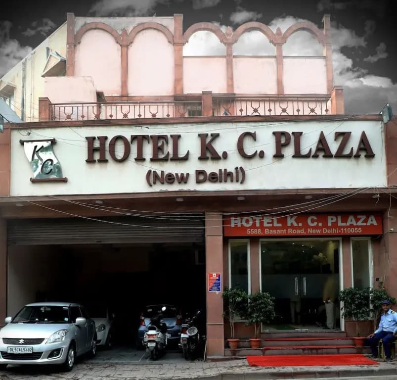 Hotel KC Plaza - photo 1