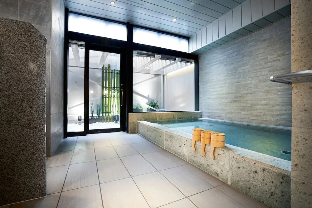 Courtyard Osaka Honmachi by Marriott Hotel - photo 20
