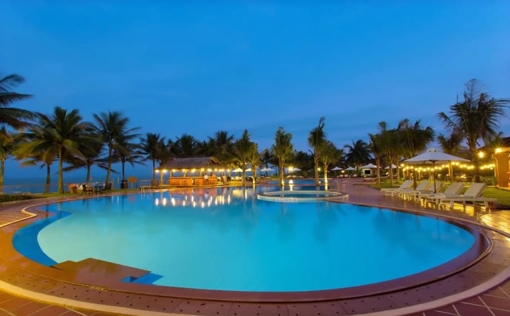 Tropical Beach Hoi An Resort - photo 12