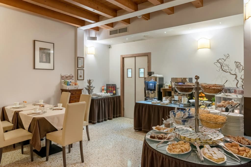 UnaHotels Ecohotel Villa Costanza Venezia - photo 37