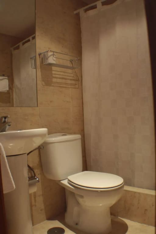 Hostal Santa Cruz - photo 9