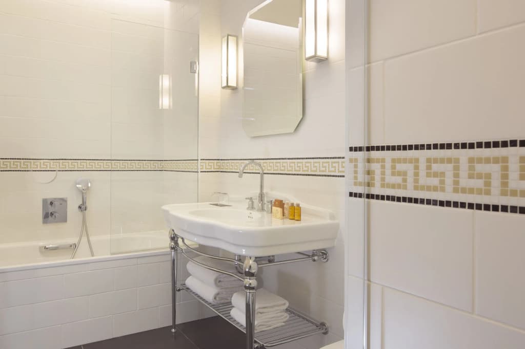 Le Tsuba Hotel - photo 10