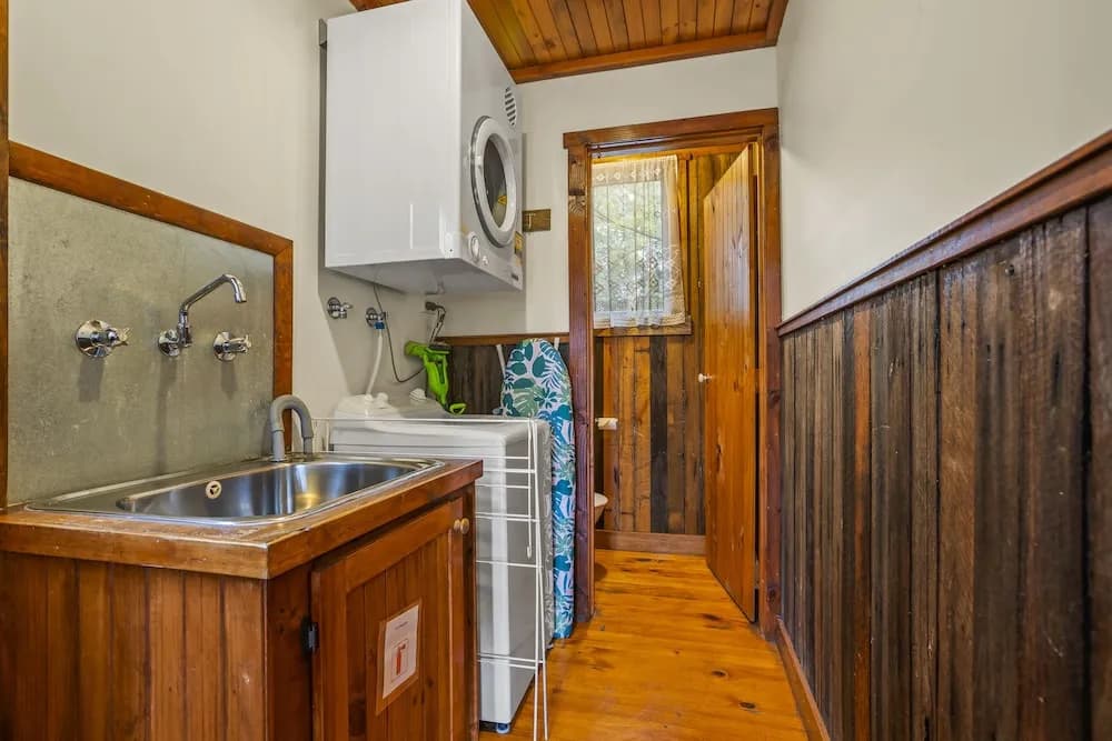 StayAU 1BR Rustic Picturesque Cottage - photo 18