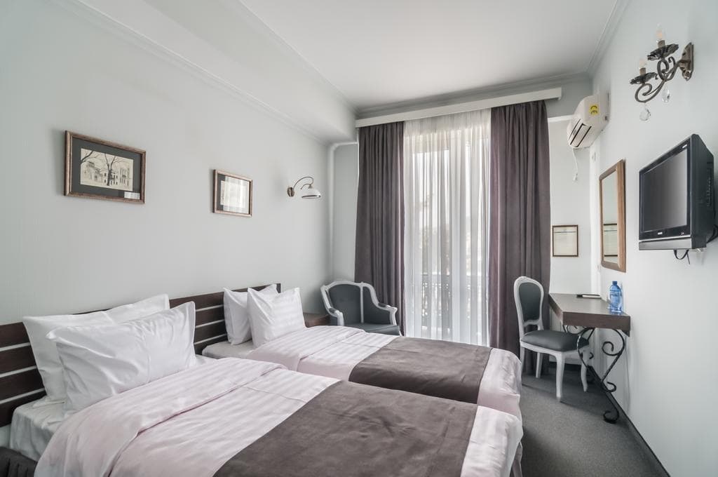Prestige Palace Hotel - photo 5