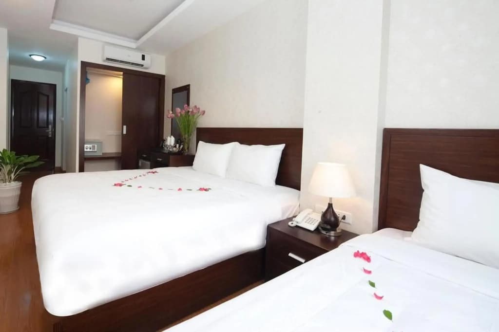 Rising Dragon Legend Hotel - photo 18