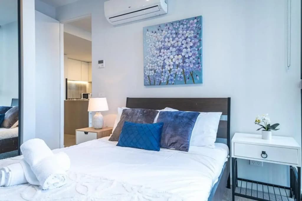 Spectacular High level 2BR apt in Melbourne CBD - photo 11