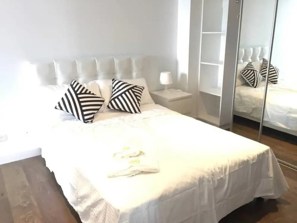 Doncaster Apartment - photo 5
