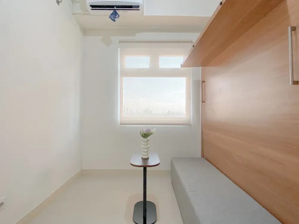 Compact 2Br Apartment Direct Access To Mall At Green Pramuka City - photo 9
